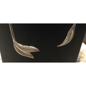 Sterling Leaf Collar Necklace - stunning!
